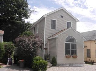 54 Island St, Marshfield, MA 02050