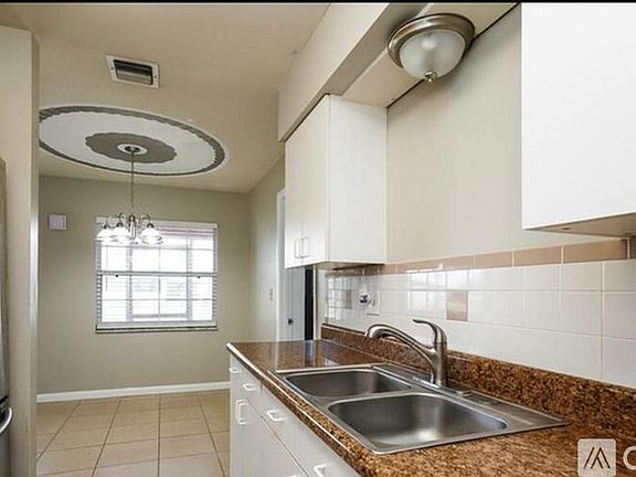 4th image of 303 Morgan Cir N
