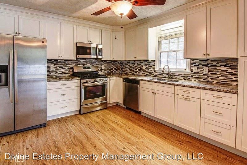 1st image of 2336 Briarwood Cir SW