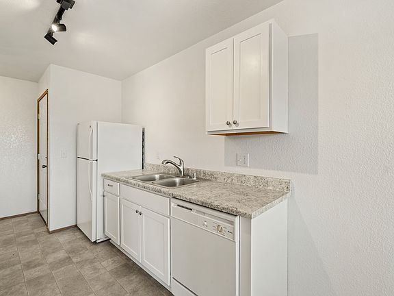 5th image of 2608 Boone St #2608