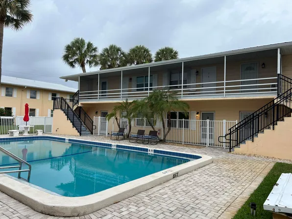 333 SE Martin Avenue #4-7, Stuart, FL 34996