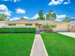 5631 Cartagena St, Houston, TX 77035