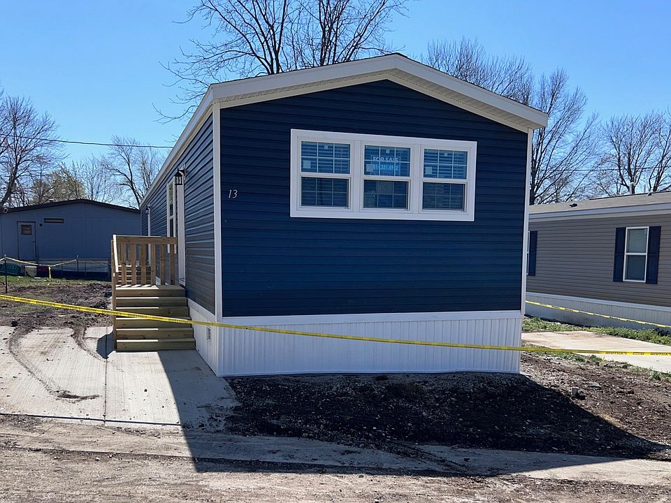 2nd image of 13 1st Ave