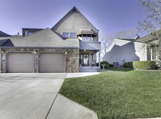 909 N Maize Rd UNIT 220, Wichita, KS 67212