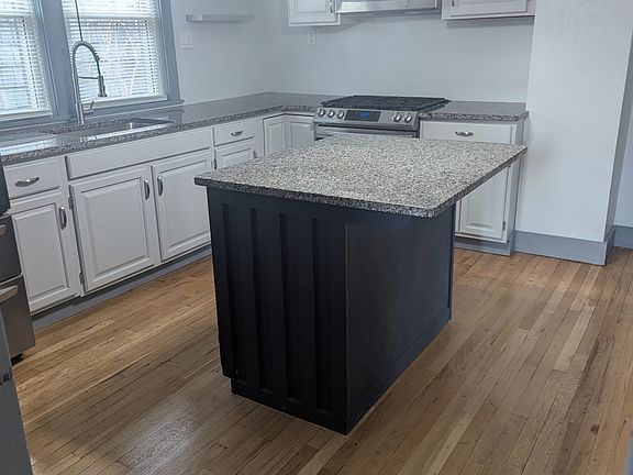 4th image of 71 Colfax Ave #2