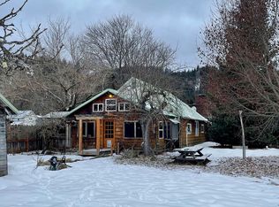 102 N Main Ave, Metaline, WA 99152