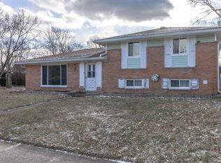 7209 Colonial Dr, Lambertville, MI 48144