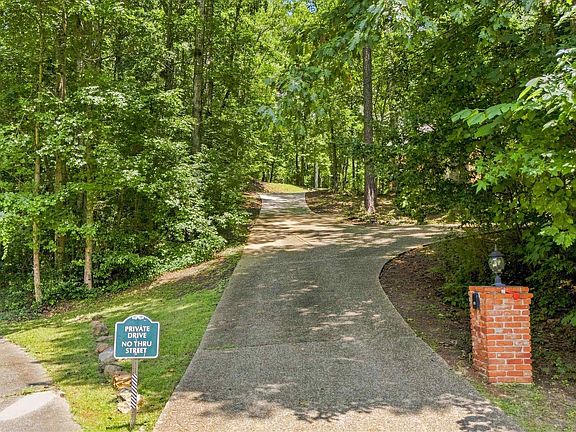 3rd image of 537 Creekwood Pl #537