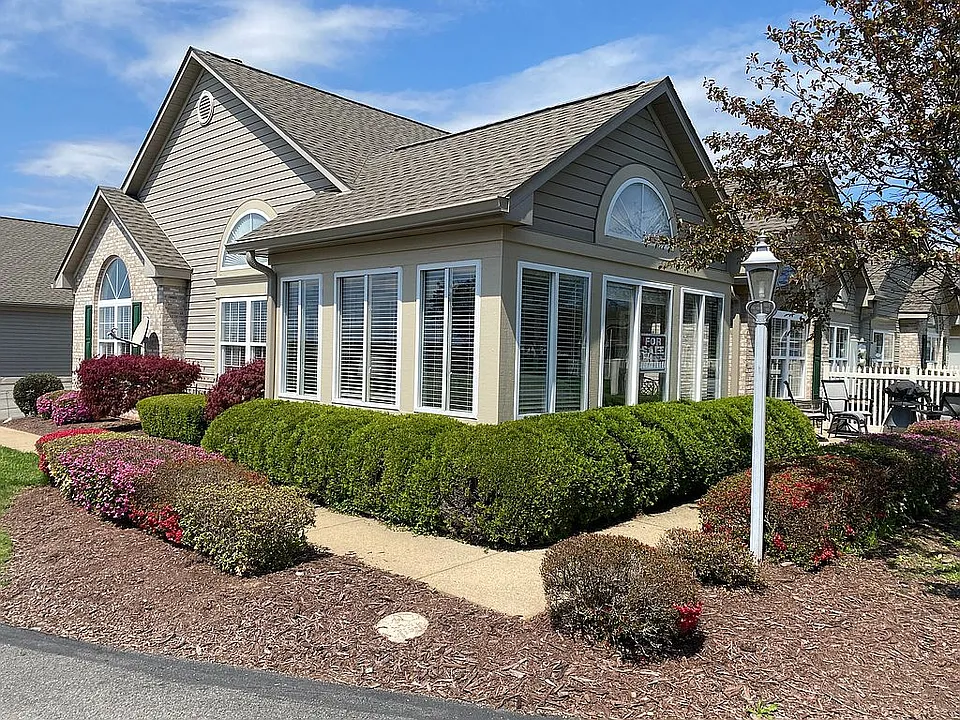 3041 Kensington Ct — exterior photo
