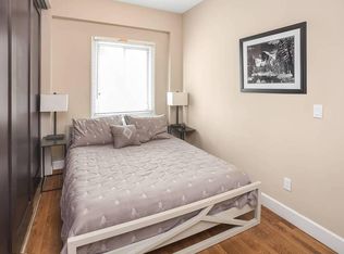 3223 S Lituanica Ave #4, Chicago, IL 60608