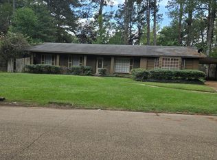 1967 Teakwood Dr, Jackson, MS 39212