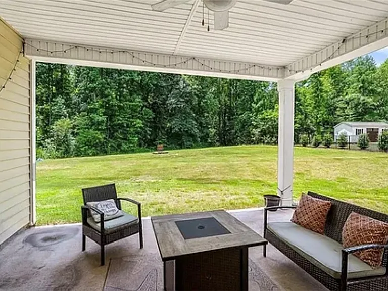 490 Twin View Dr — Photo 19