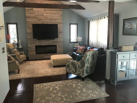 New family room off kitchen