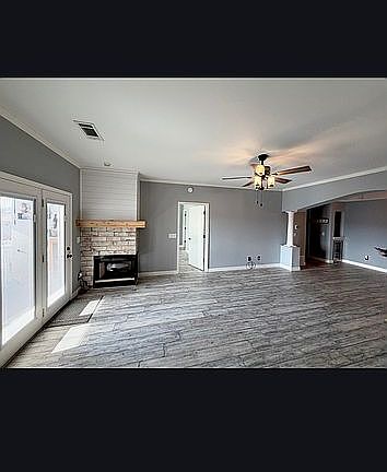 5th image of 310 Woodland Dr S APT Lc