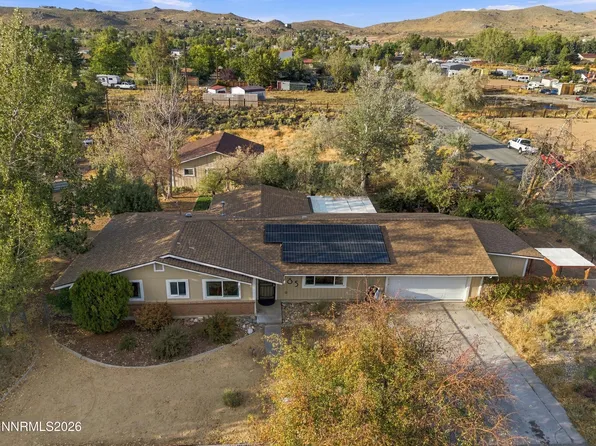 885 Winchester Dr, Reno, NV 89506