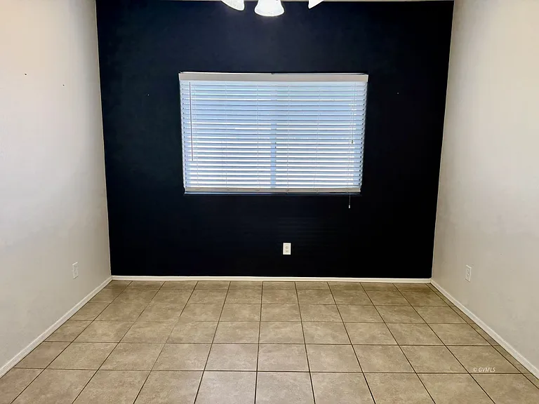 1721 N Eloisa Ln — Photo 7