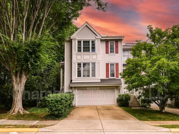 1309 Park Garden Ln, Reston, VA 20194