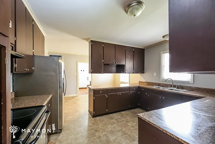 460 W Georgia St — Photo 5