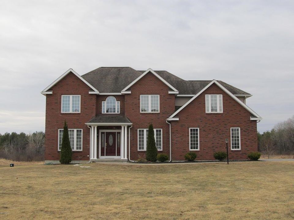 1st image of 16 Berry Patch Dr