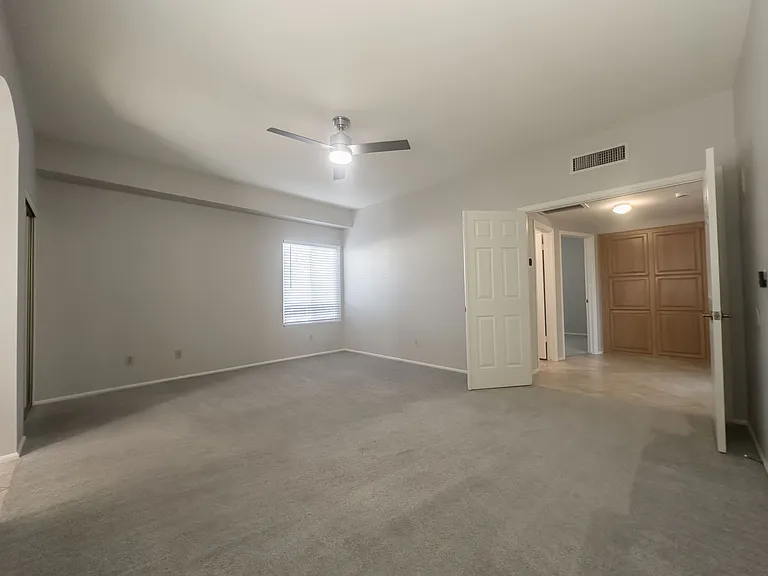 152 W La Vieve Ln — Photo 13