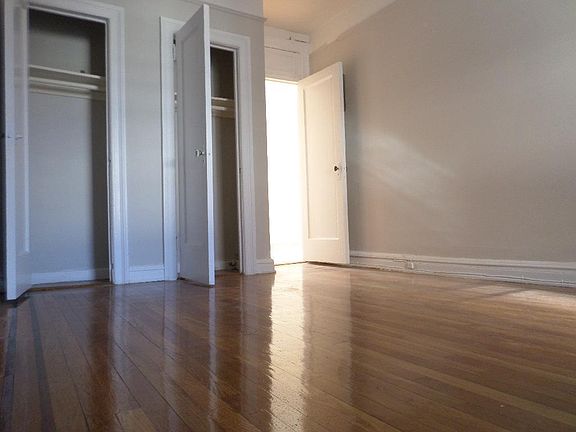 4th image of 2523 31st Ave #B15
