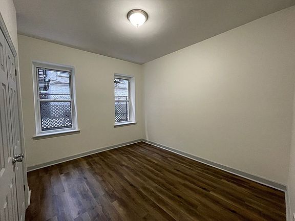 3rd image of 62 W 107th St APT 1C