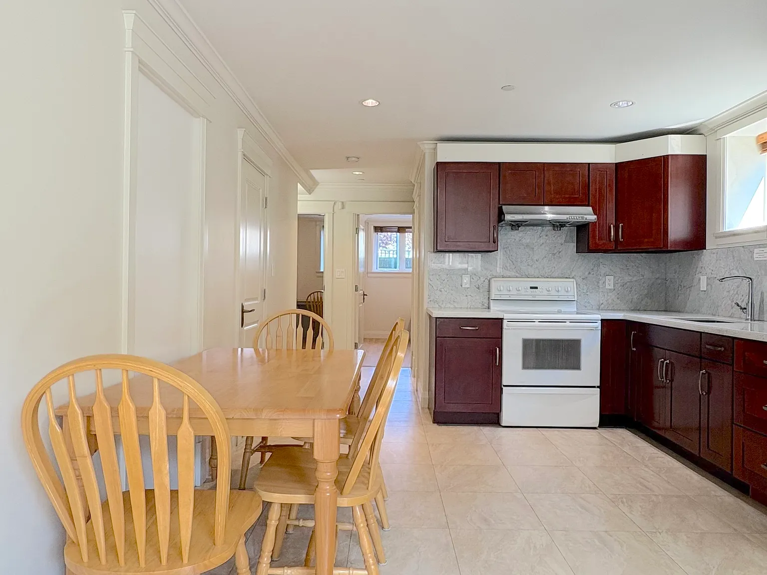 2 bed, 800 sqft, $1,999 — Photo 3
