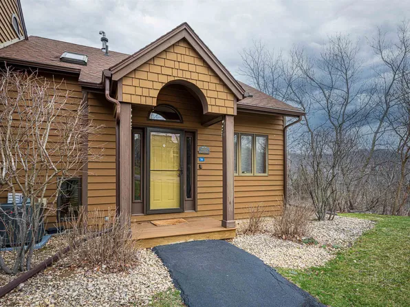 36 Creekwood Ln, Galena, IL 61036