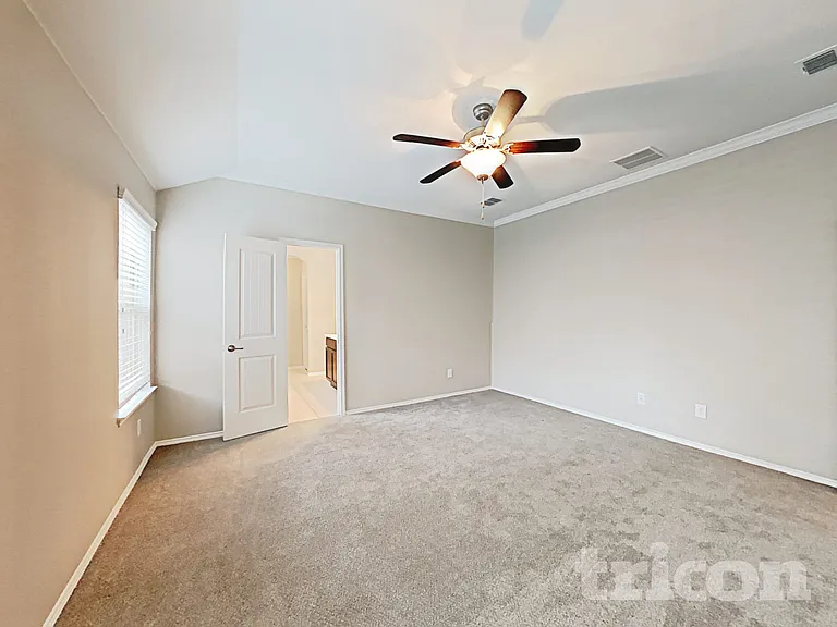 529 Cheyenne Dr — Photo 6