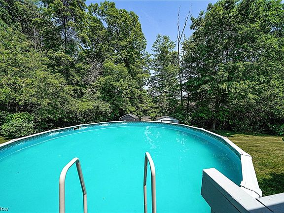 4th image of 845 Collins Pond Dr