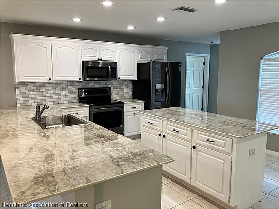 2nd image of 120 Huntley Ct