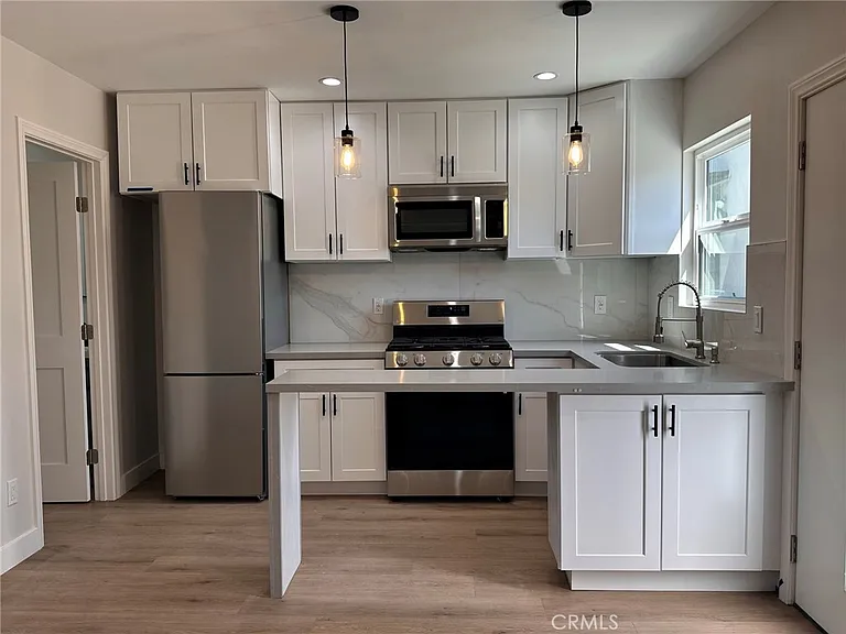 4125 Cutler Ave #A — Photo 6