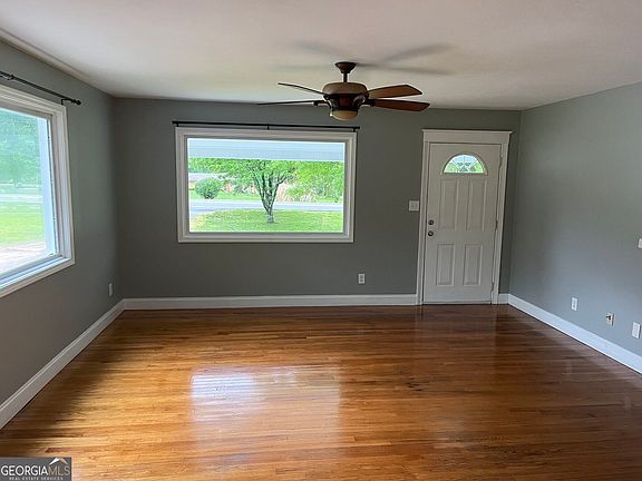 2nd image of 4391 Hiram Lithia Springs Rd