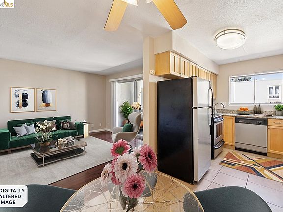 4th image of 466 Crescent St APT 317