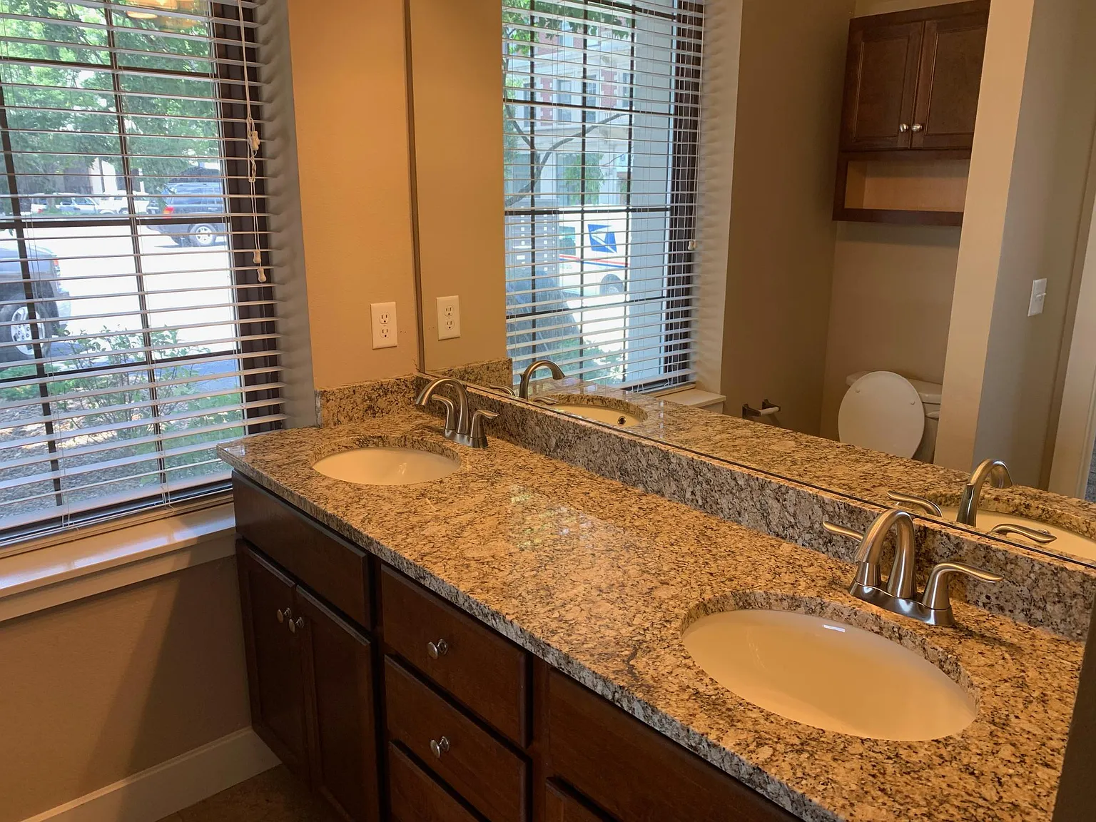 1 bed, 650 sqft, $1,025 — Photo 4