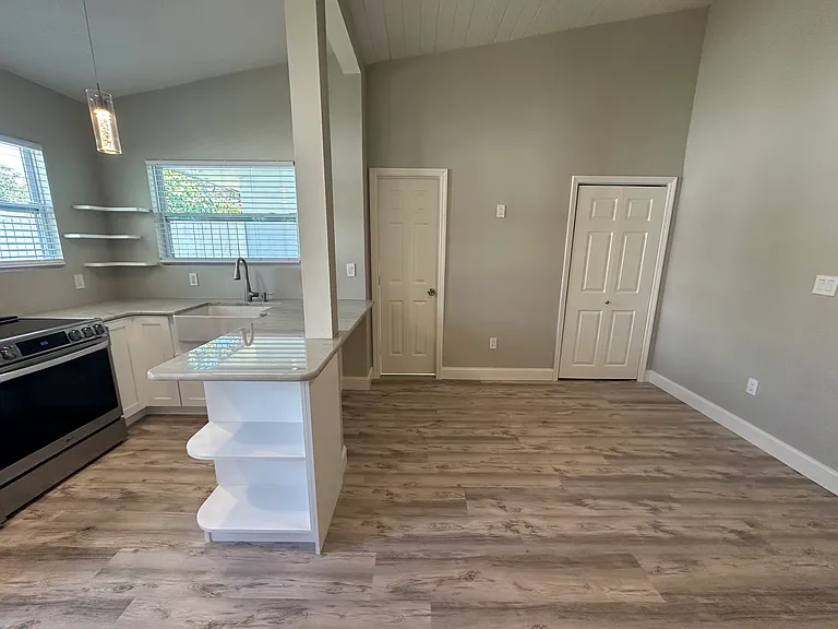 2210 S Euclid Cir #B — Photo 27