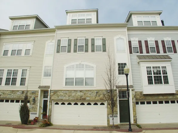 5053 Donovan Dr, Alexandria, VA 22304