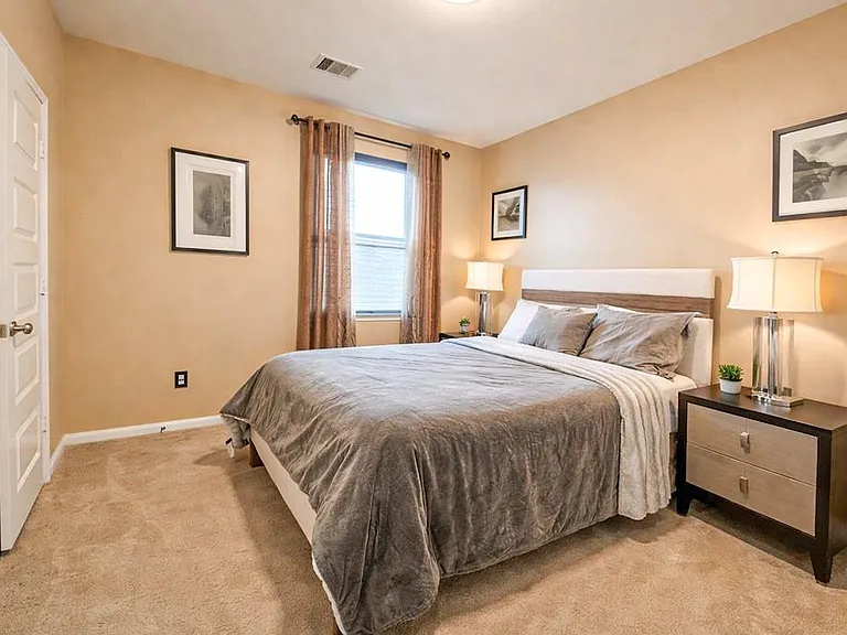 4415 Rolling Field Ln — Photo 24
