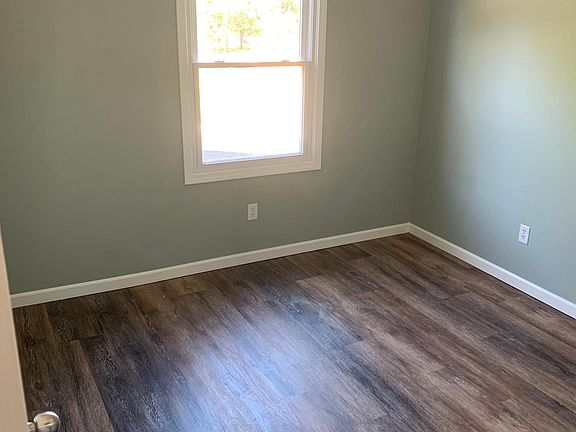 5th image of 3588 Kenowa Ave SW #3588
