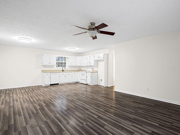 5th image of 290 Indian Hills Dr