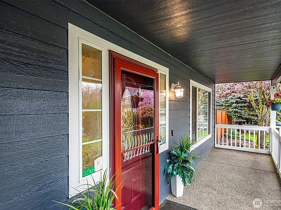 2nd image of 11808 209th Avenue Ct E