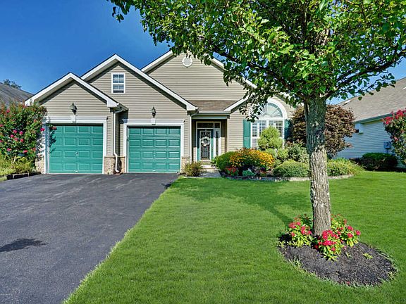 3rd image of 116 Enclave Blvd