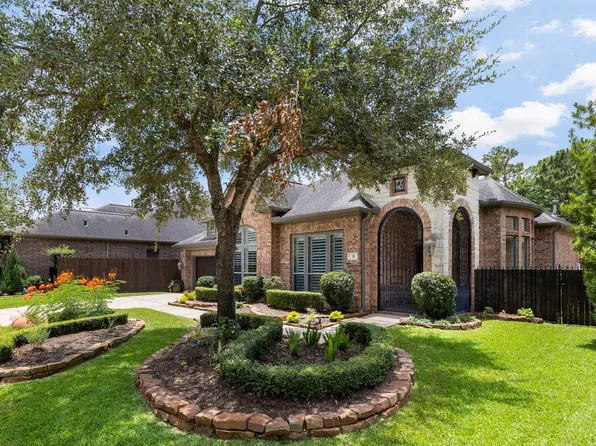 35 Avalon Oaks Ct, Spring, TX 77381