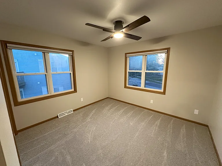 2046 Cliff Alex Ct S #4 — Photo 32