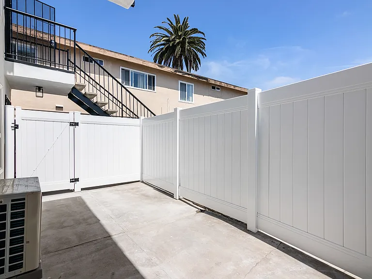 1822 Missouri St — Photo 11