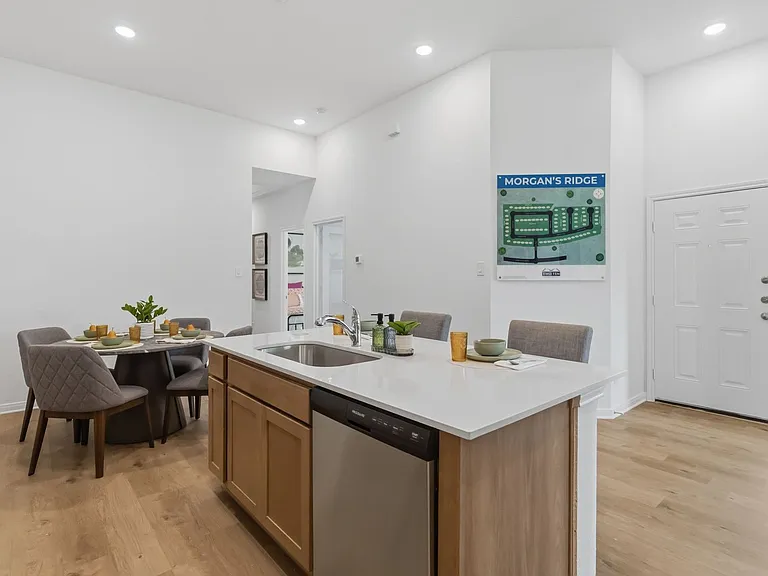 5203 Green St #1 — Photo 10