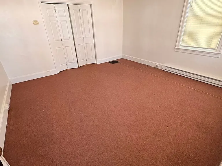 1448 W King St #1 — Photo 8