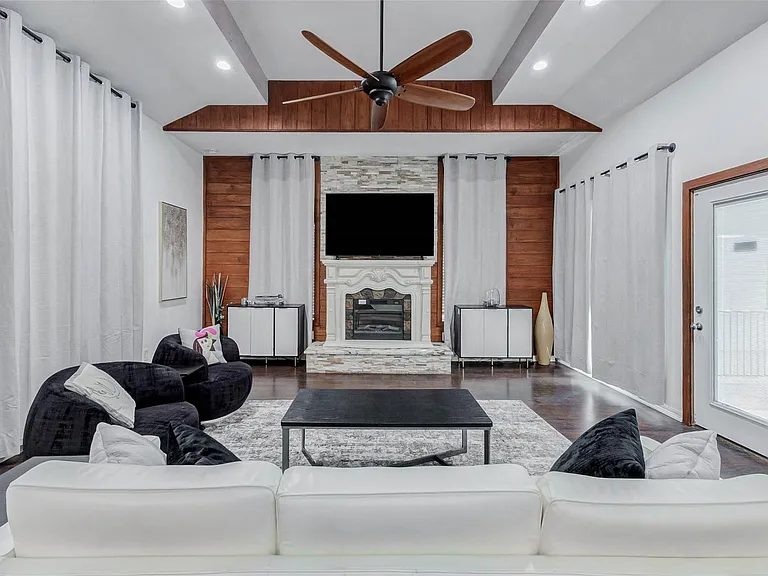 10905 Shady Ln #A — Photo 34