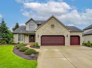 20481 Bradgate Ln, Strongsville, OH 44149