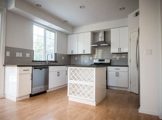 211 Accolade Dr, San Leandro, CA 94577